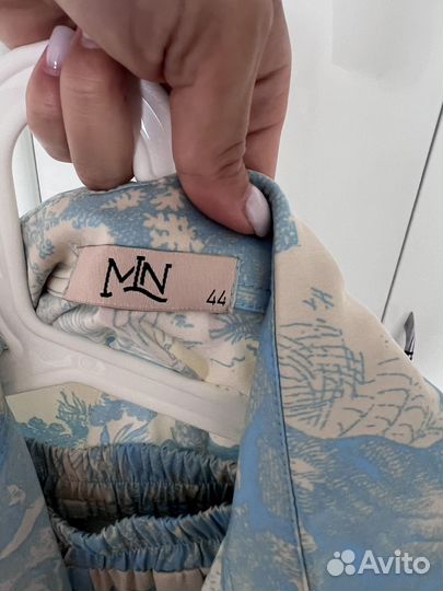 Костюм женский