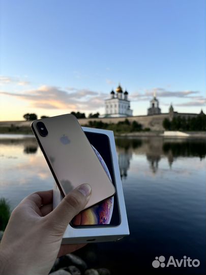 iPhone Xs, 64 ГБ
