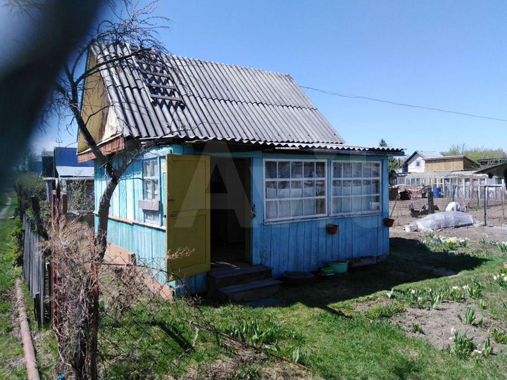 Дача 25 м² на участке 6 сот.