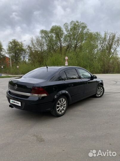 Opel Astra 1.8 МТ, 2012, 289 000 км