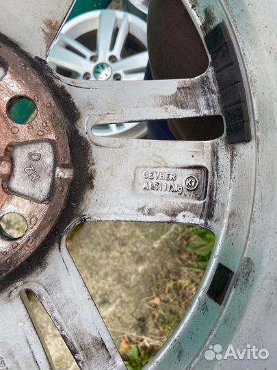 Литые диски на volkswagen R16