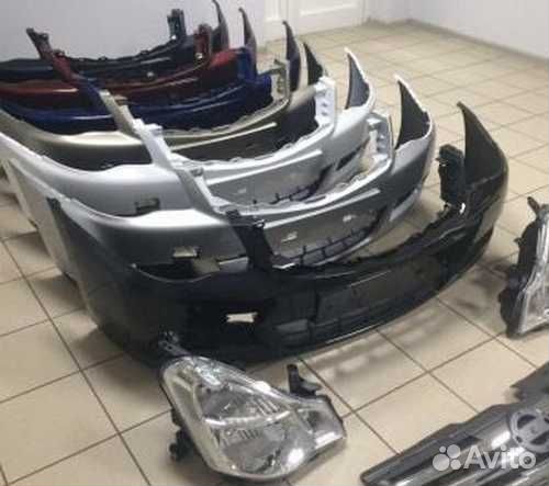 Бампер Ниссан Альмера G15 в цвет новый