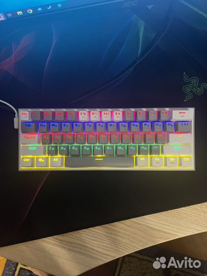 Мощный игровой компьютер с монитором