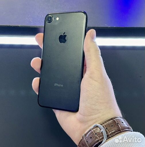 iPhone 7, 32 ГБ