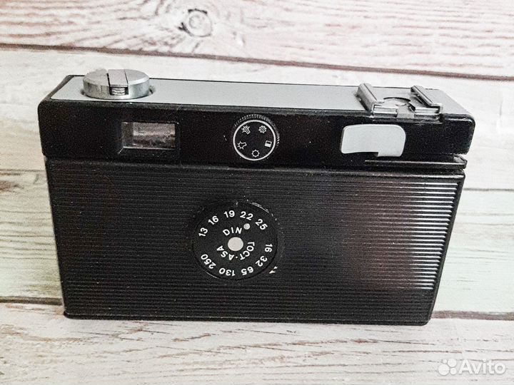 Пленочный фотоаппарат 