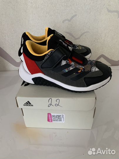 Кроссовки Adidas 30,5 и костюм Original marines