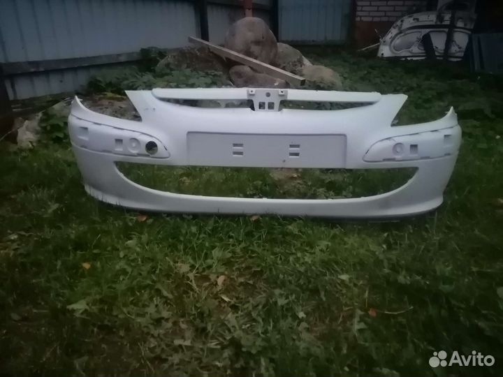 Бампер на peugeot 307