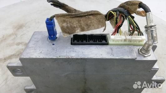 Блок управления chevrolet suburban GMT800 (76F05NC