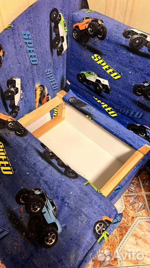 Диван подростковый