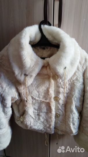 Полушубок из искусственного меха. Мех чистый