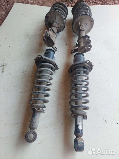 Стойки амортизаторы на geely emgrand