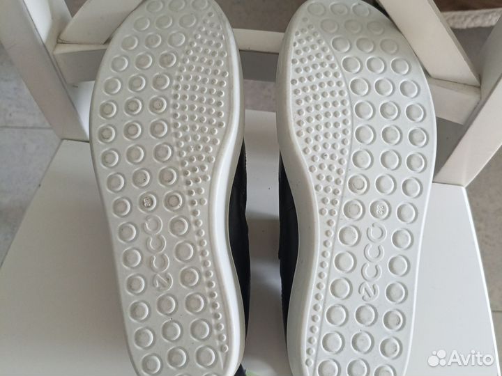 Ботинки Ecco р. 38