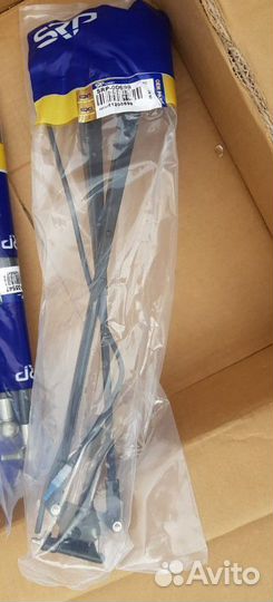 Рычаг щетки стеклоочистителя 11200699 Volvo BL