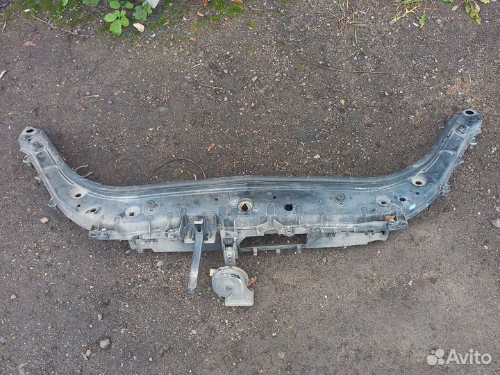 Передняя панель Рено сценик 2