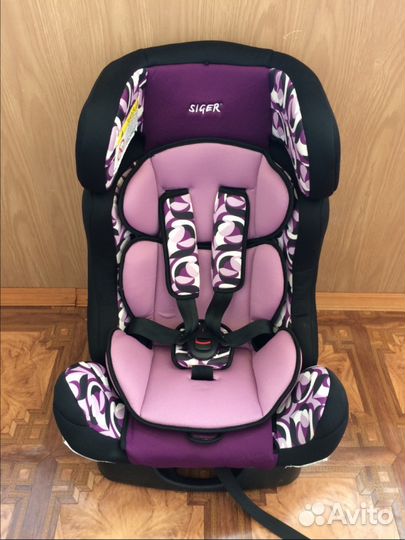 Автомобильное кресло