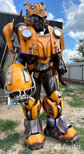 Робот трансформер бамблби