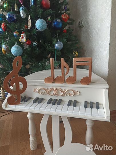 Реквизит для фотосессий (рояль)