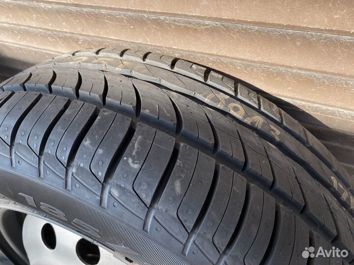 Pirelli cinturato p1 185 60 r14