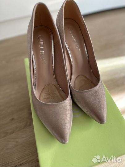 Туфли женские 39 размер новые
