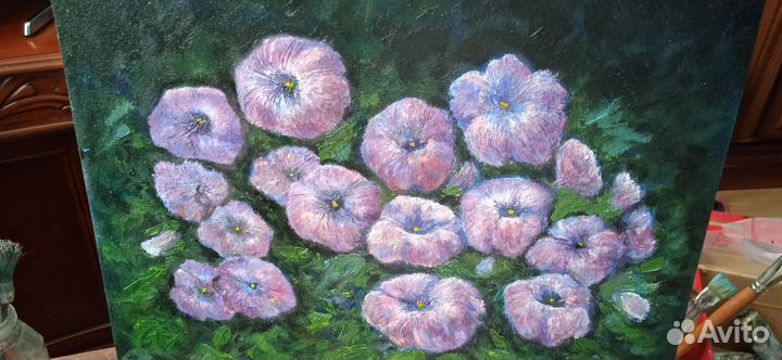 Картина маслом Петуньи в вечернем саду