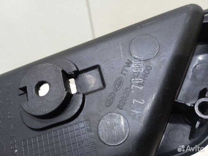 Ручка двери внутренняя правая Kia Ceed ED 1.6 2008