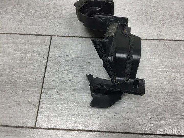 Уплотнитель кузова Toyota Auris хэтчбек 2ZR-FXE