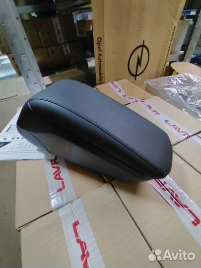 Подлокотник nissan terrano D10 2018 999armrestd10