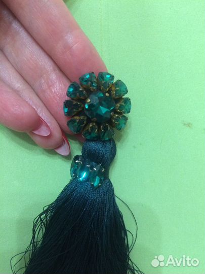 Сережки hand off