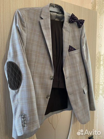 Костюм для юноши