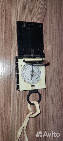 Компас СССР Турист 2