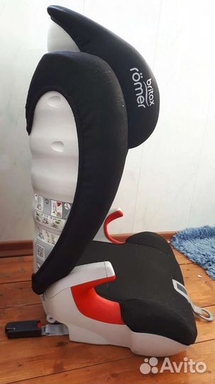 Автомобильное детское кресло britax romer