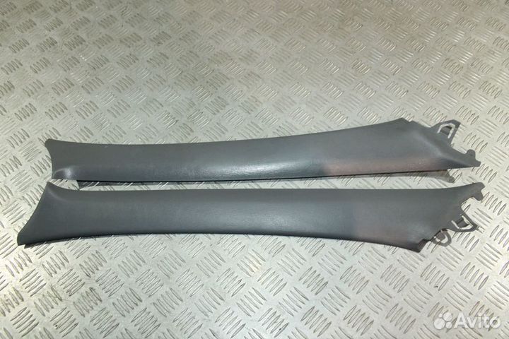 Накладки передних стоек компл. Toyota Caldina T19