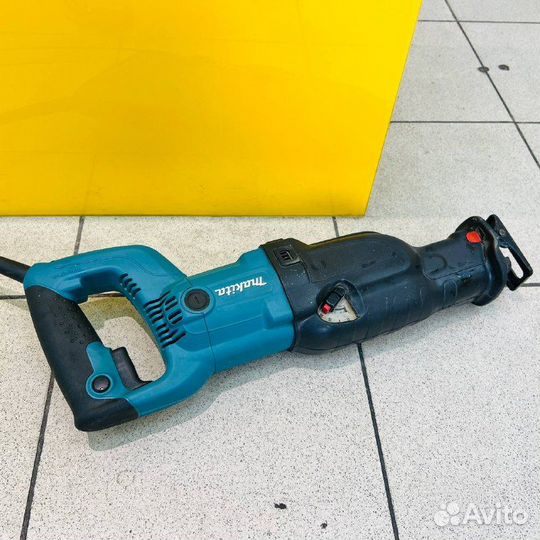 Сабельная пила Makita JR 3060T (ст86)