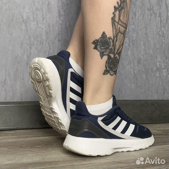 Кроссовки женские adidas 38 размер