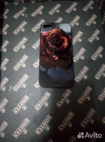 Чехлы на iPhone 5 5s