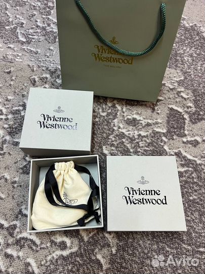 Vivienne Westwood часы