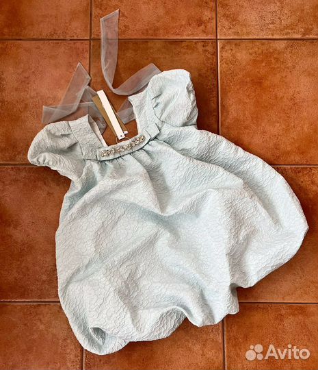 Платье для девочки 134см. новое