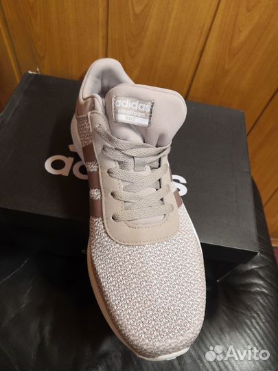 Кроссовки женские adidas 42