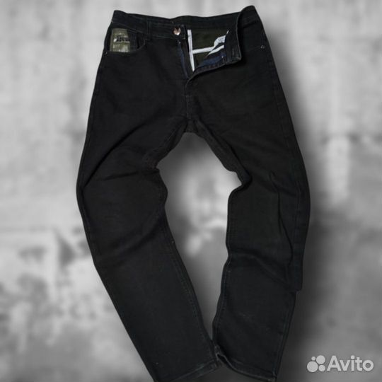 Джинсы черные