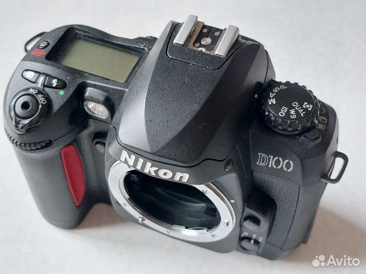 Nikon d100 (body) на запчасти