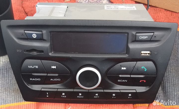 Штатная магнитола на LADA granta