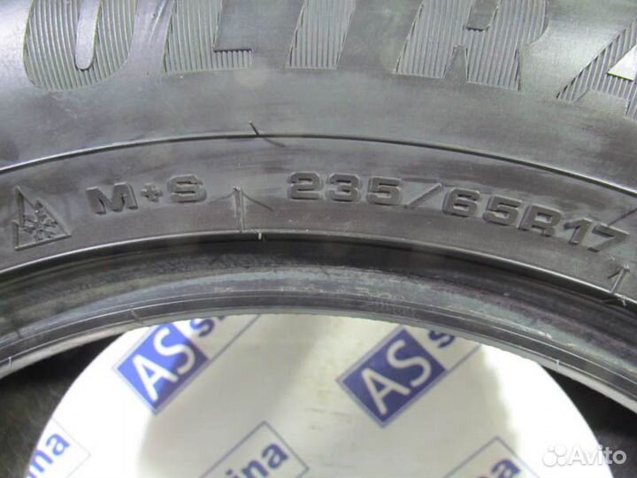 Goodyear UltraGrip Ice Arctic SUV 235/65 R17 96R