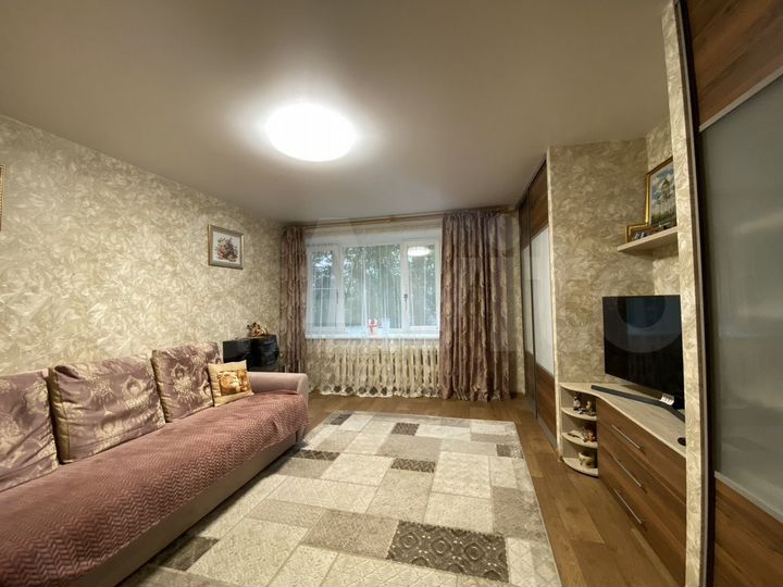 3-к. квартира, 60 м², 4/9 эт.