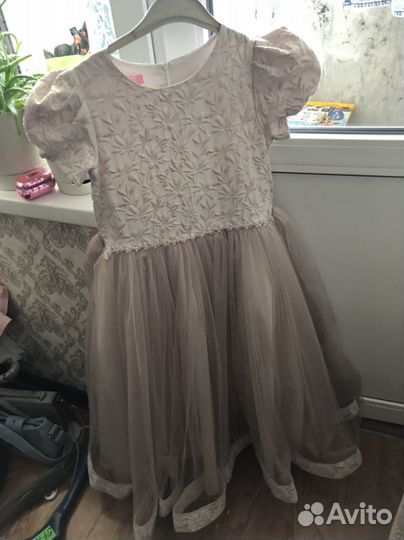 Вечернее платье