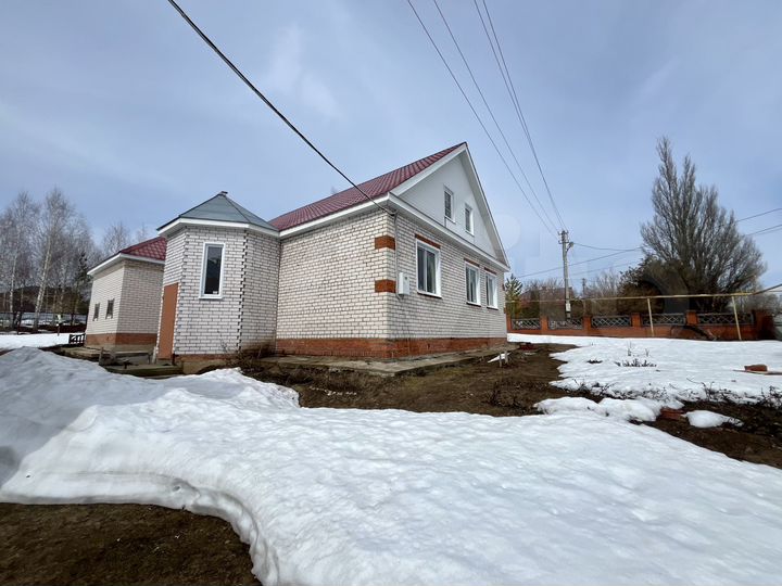 Дом 138 м² на участке 15,7 сот.