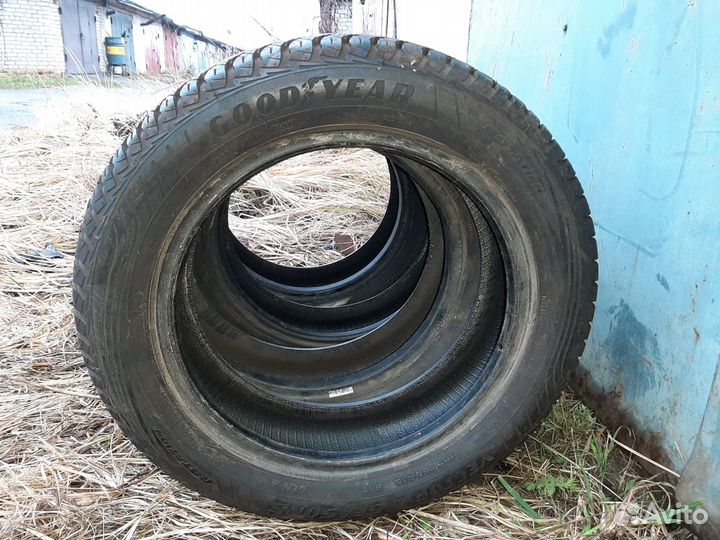 Goodyear Vector 4Seasons 165/65 R15