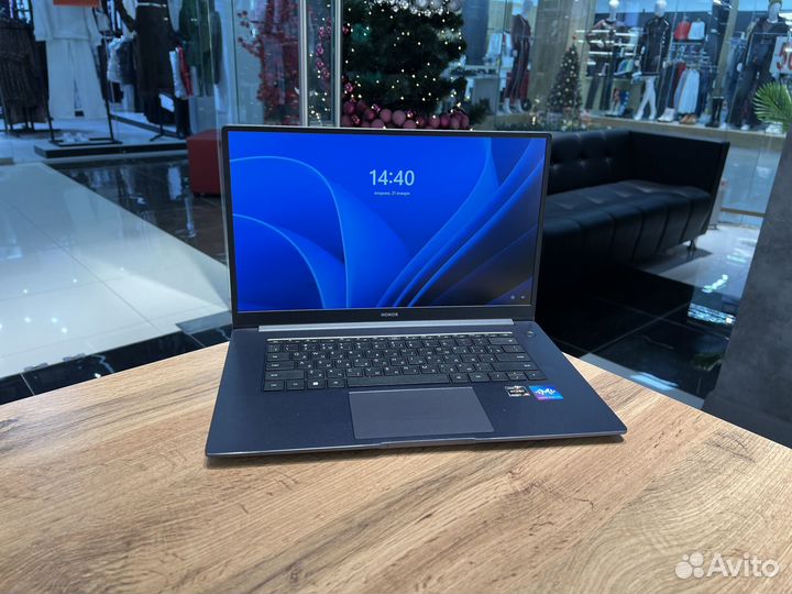 Ноутбук Honor MagicBook 15 BMH-WFQ9HN Ryzen 5-5500U/16gb/512gb Gray (AY7KPM4316001313)