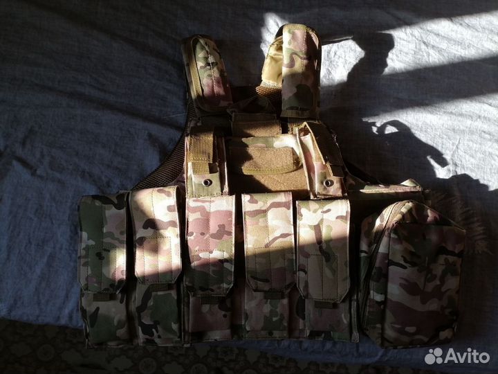 Разгрузочный жилет с подсумками