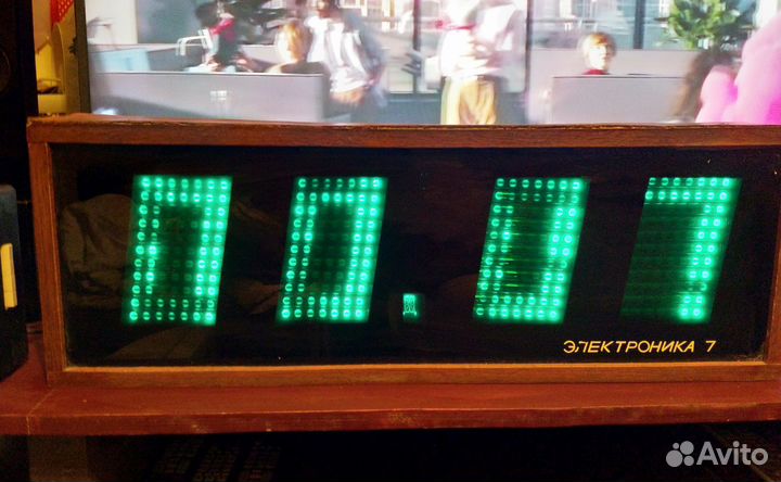 Часы настенные СССР электроника 7-06К