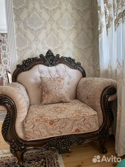 Диван с креслами